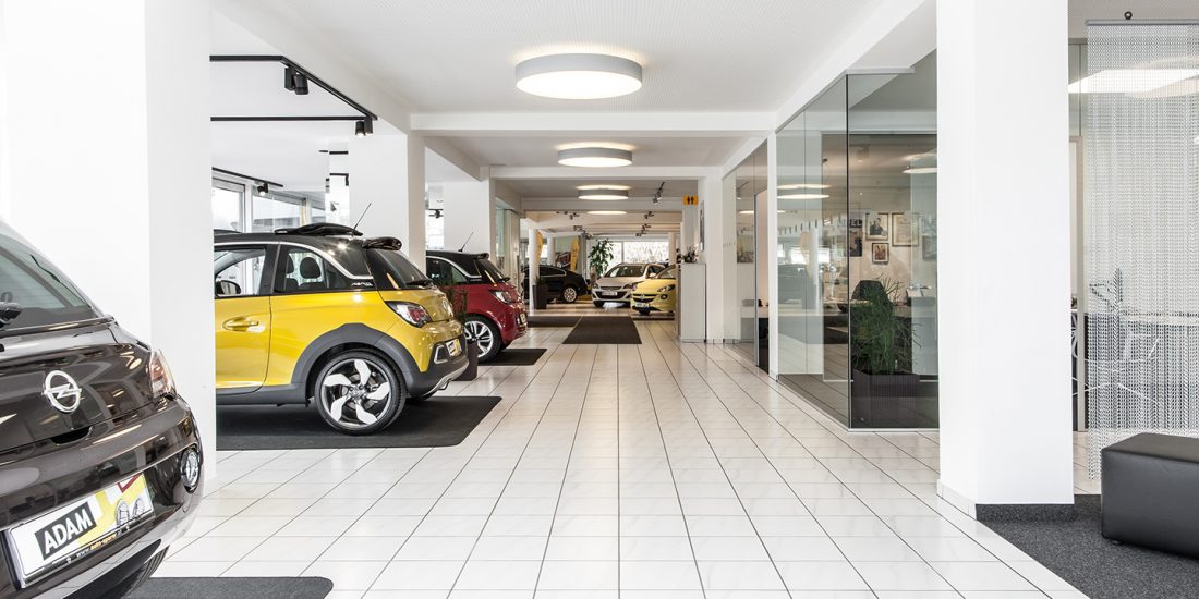 Umbau Adam Lounge Autohaus St. Johann